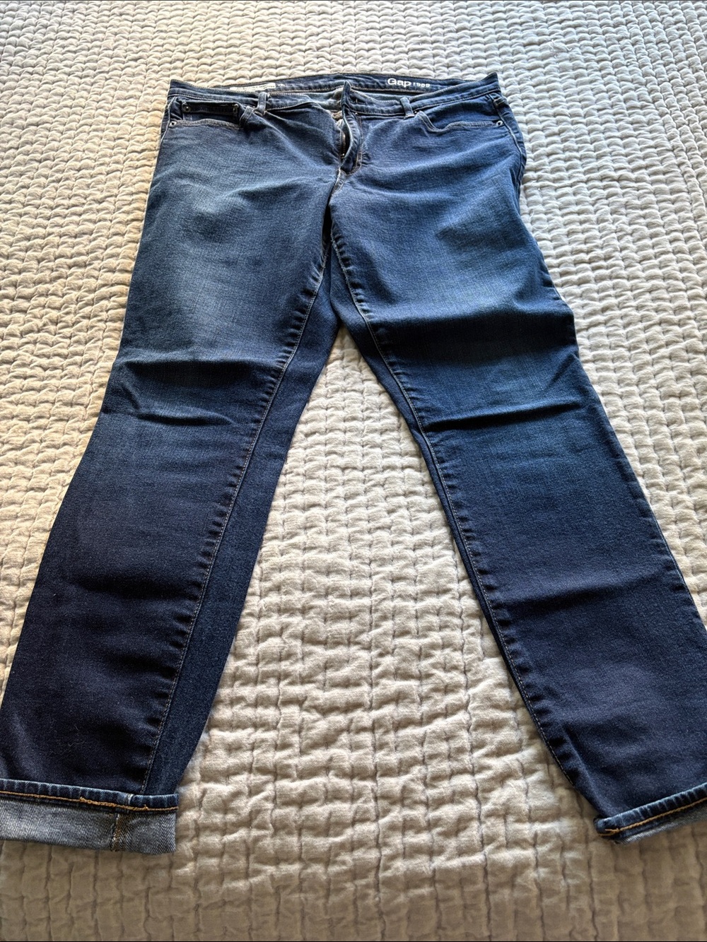 Gap Women’s Skinny Jeans in Dark Blue Wash